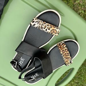 Cheetah detail comfort women shoes
